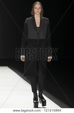 Vera Wang - Fall Winter 2016 Collection
