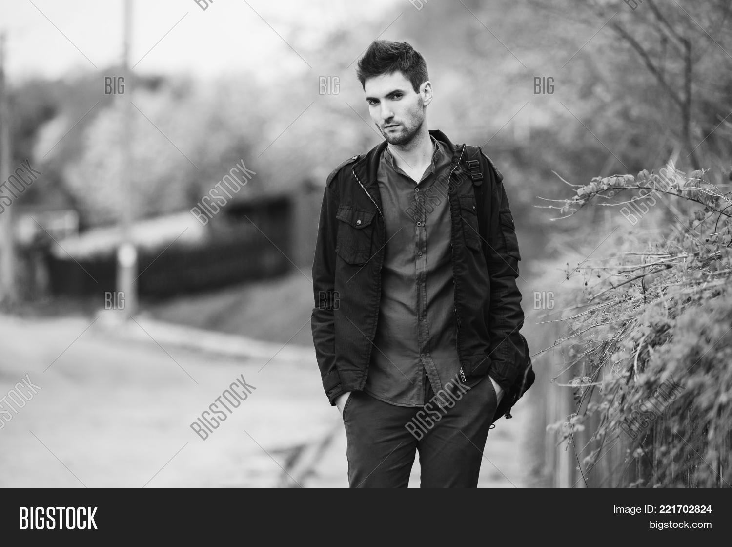 Black White Art Image \u0026 Photo (Free Trial)