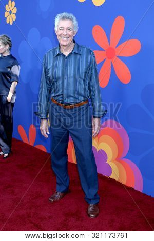 LOS ANGELES - SEP 5:  Barry Williams at the 