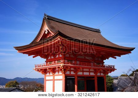 Kyoto, Japan. Kiyomizu-dera Temple Nio-mon Gate. Japanese Architecture.