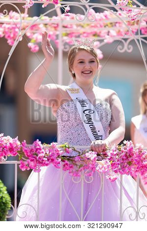 Benton Harbor, Michigan, Usa - May 4, 2019: Blossomtime Festival Grand Floral Parade, Float Carrying