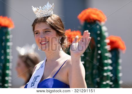 Benton Harbor, Michigan, Usa - May 4, 2019: Blossomtime Festival Grand Floral Parade, Float Carrying