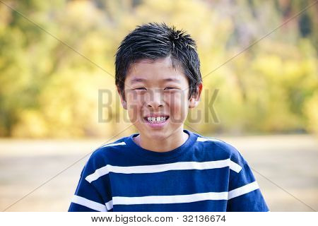 Porträt eines jungen asiatischen Tweens