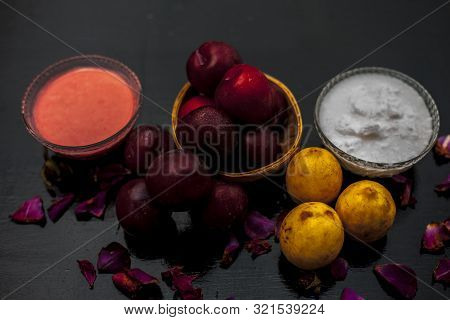 Healthy Face Mask Of Plum Or Aloo Bukhara In A Glass Bowl On The Wooden Surface Consisting Of Plum E