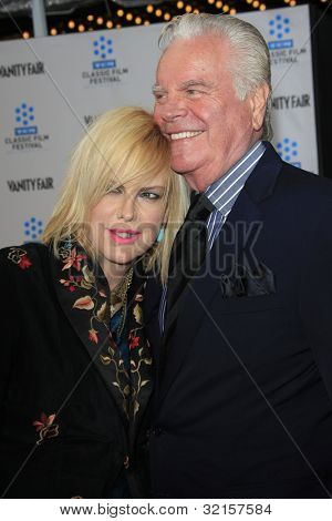 LOS ANGELES - APR 12: Katie Wagner, Robert Wagner ankommer til TCM 40th Anniv af 