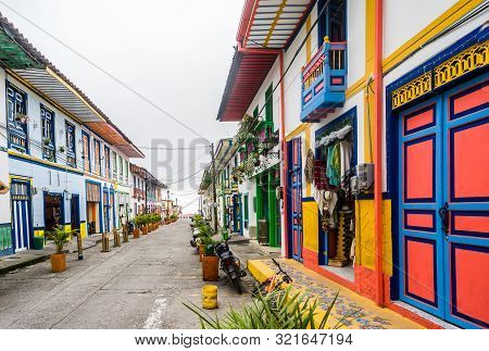 Viewon Colonial Buildings In The Streets Of Filandia, Colombia