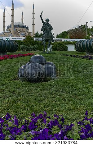 Edirne, Turkey - May 26, 2018: Selimiye Mosque And Monument Of Ottoman Sultan Mehmed Ii (mehmed The 