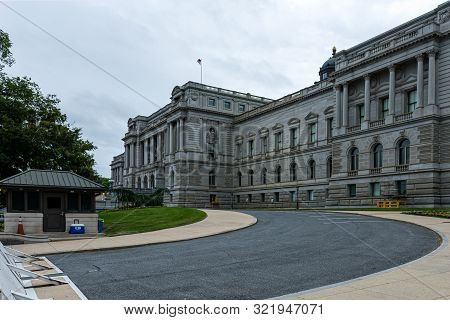 Washington Dc, Usa - June 9, 2019: The Library Of Congress In Washington, Dc.