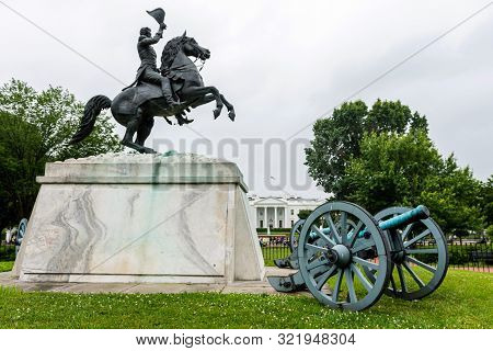 Washington Dc, Usa - June 9, 2019: Lafayette Square In Washington On A Rainy Day.