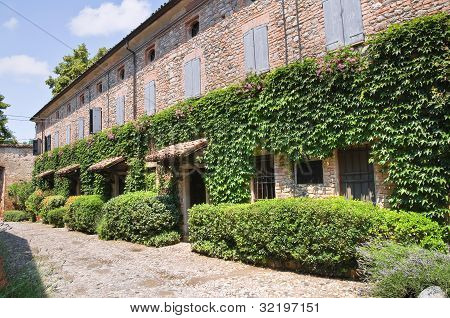 Gasse. Rivalta. Emilia-Romagna. Italien.