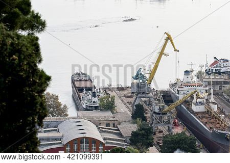 Azerbaijan, Baku - Nowember 2009: The Seagoing Ship Is In The Port. Panorama Of The Seaport.