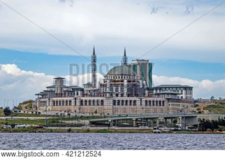 Kanarya,istanbul,turkey-may 20,2021.town And Nature View From Kucukcekmece Lake Shore Suburban Town 