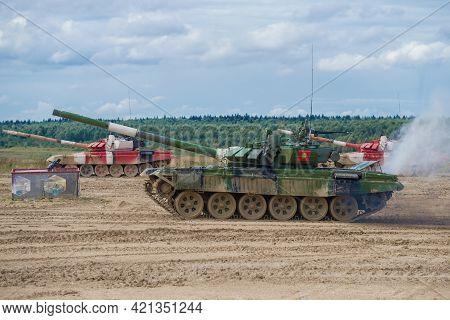 Alabino, Russia - August 27, 2020: The Green T-72b3 Tank Of The Kyrgyz Team Performs At The Tank Bia