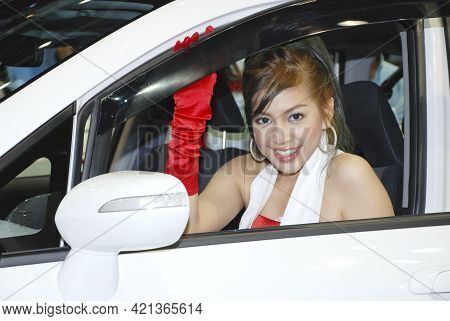 Bangkok-apil 5 Pretty At The28th Bangkok International Motor Show 2007 On Apil 5  , 2007 In Bangkok,