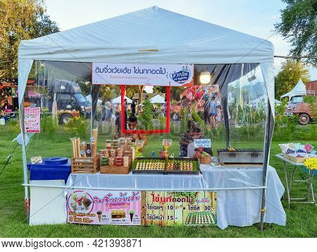 Kanchanaburi,thailand - September 12, 2020: Unidentified People Protect Yourself From Germs By Weari