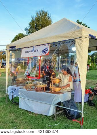Kanchanaburi,thailand - September 12, 2020: Unidentified People Protect Yourself From Germs By Weari