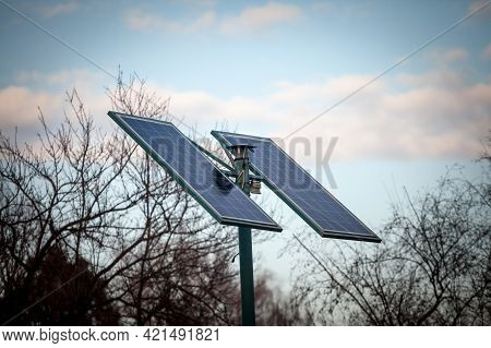 Dual Individual Solar Panel In A Natural Environment, Used For Electricity And Power Generation Usin