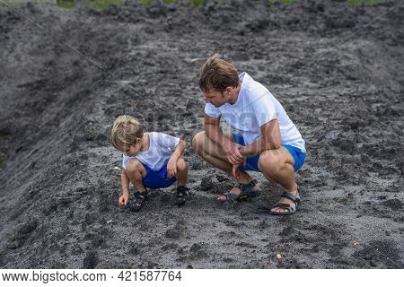 Photo Bunch Collection. Family Natural Child Education, Father Time, Fathers Day, Responsibilities, 