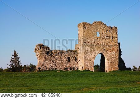 Close-up View Of The Ruins Of Main Gate Of Krements Castle. Blue Sky In The Background. Mountain Bon