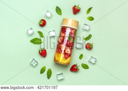 Strawberry Infused Water, Cocktail, Lemonade Or Tea. Summer Iced Cold Drink With Strawberry, Lemon A
