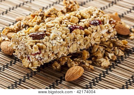 Organic Almond And Raisin Granola Bar