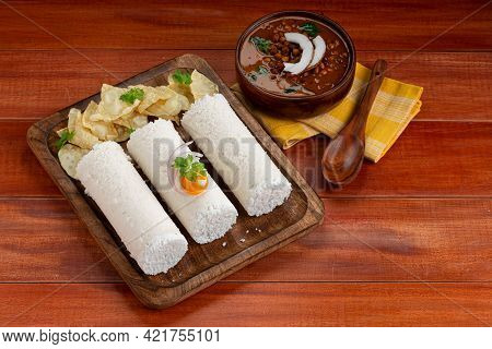 White Rice Puttu With Chana Masala Curry