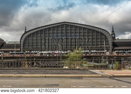View From The Altmann Bridge On The Building Of Hamburg Central Station, Germany