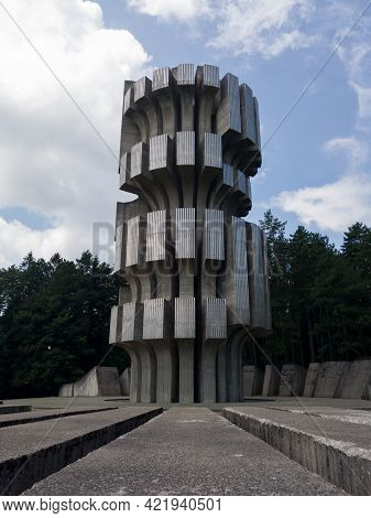 Mrakovica, Bosnia And Herzegovina-august 1, 2020:memorial Monument To The Revolution On Mrakovica, D