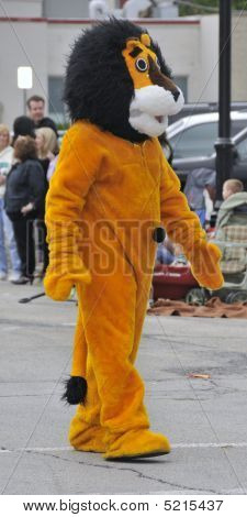 Lagrange kisállat fitogtat Iii.