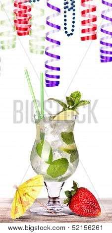 alcoholic cocktail with christmas decoraion