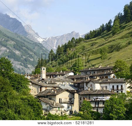 Pontechianale