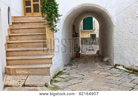 Alleyway. Monopoli. Puglia. Italy.