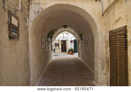 Alleyway. Monopoli. Puglia. Italy.