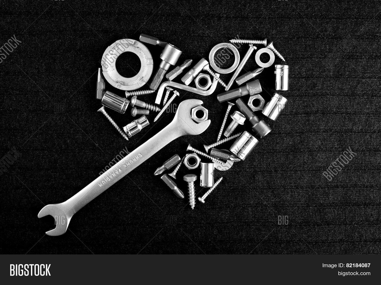 Heart Tools 图片和照片（免费试用） | Bigstock
