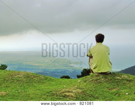 watching the horizon from the cliff