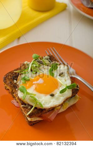 Croque Madame - French Baked Toast