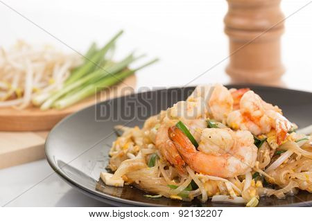 Pad thai