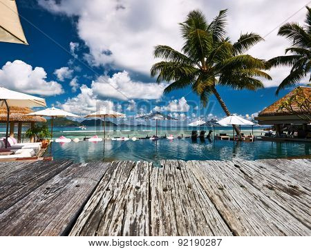 Luxury poolside jetty at Seychelles