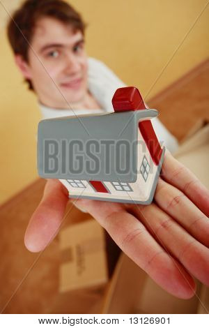 不動産の背景: 家、家族、安全