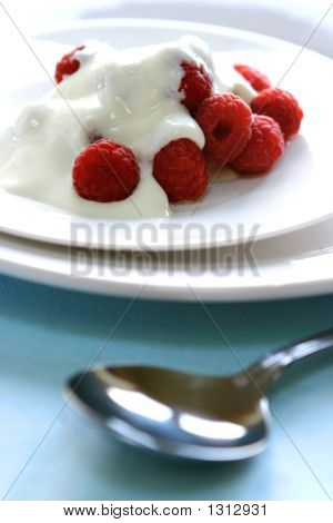 Raspberrie mit Joghurt 