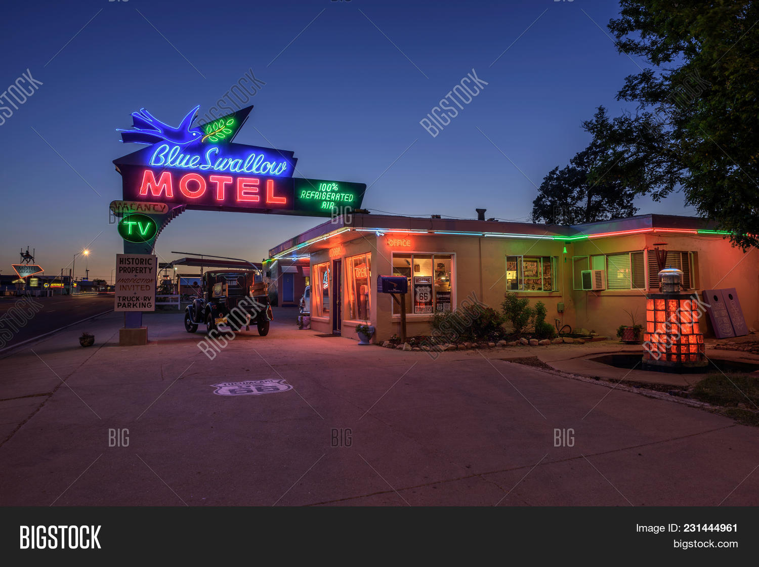 Tucumcari, New Mexico Image & Photo (Free Trial) Bigstock