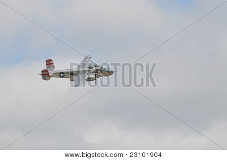 Panchito B-25 bombefly