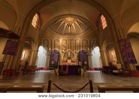 San Francisco, California - March 10, 2018: Interior Of Basilica Church Altar Of The Mission San Fra