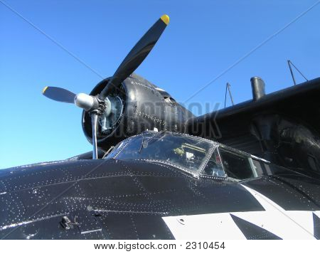 Consolidated PBY Catalina Cockpit & Prop