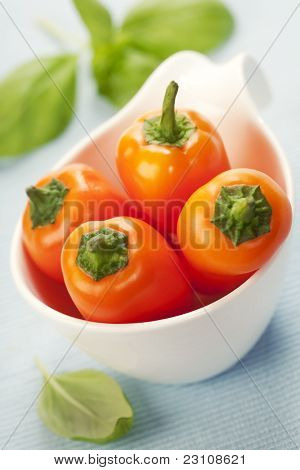peperoni freschi arancione