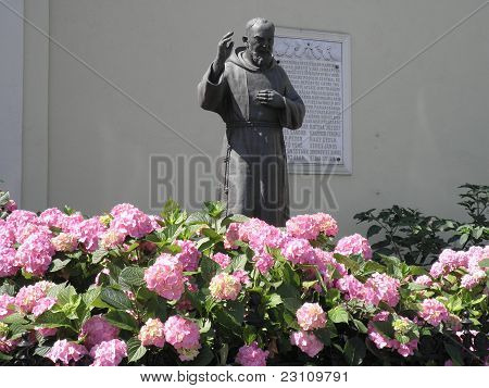 Saint Ladislaus statue fra Oradea