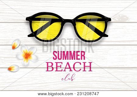 Summer Beach Club Wooden Banner. Realistic Vanilla Bud Petal On Wooden Texture Banner Lifestyle Trav