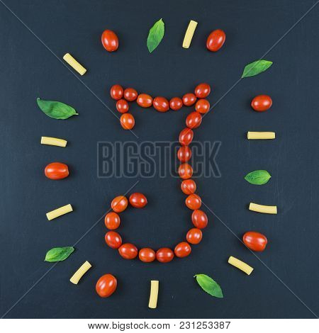 Italian Food Eating Pattern With Letter 