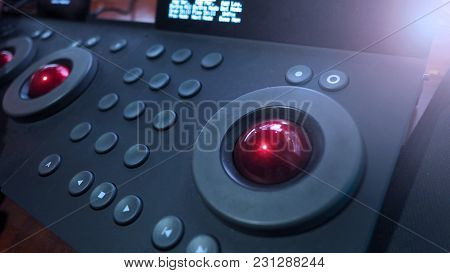 Color Grading Adjusting Controller Equipment For Movie