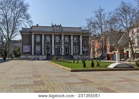 Dimitrovgrad, Bulgaria - March 15, 2014: Typical Street And Building In Town Of Dimitrovgrad, Haskov